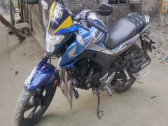 CB Hornet 160R CBS